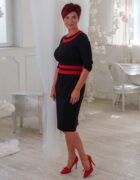 Fekete-piros kerek nyakú ruha " Elegante kollekció "