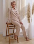 Beige galléros aranygombos, duplasoros blézer "Rustica" - Image 5