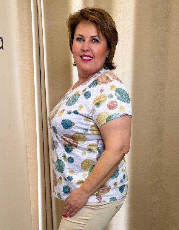 Zöld-barna-sárga körmintás köves póló - Image 3