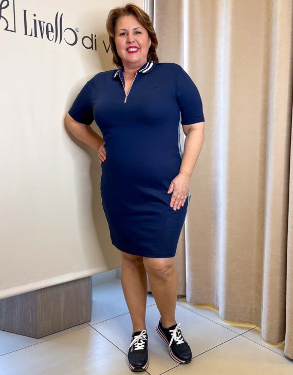 Sötétkék-fehér ruha "Német"